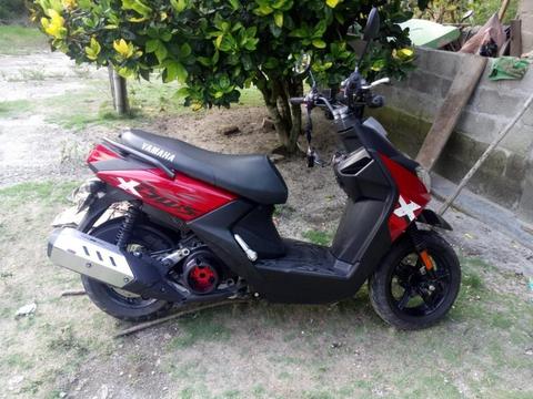 Vendo Moto Bwiss Modelo 2018 con 3500 K