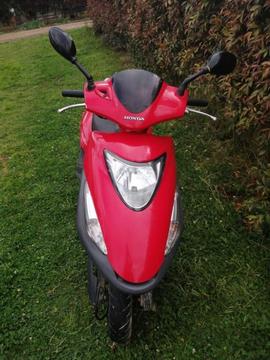 Moto Honda Elite 125 modelo 2014