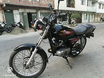 Moto AKT 100