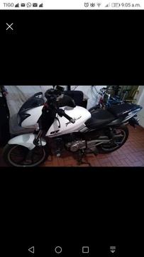 Vendo Permuto Pulsar 180 Modelo 2017