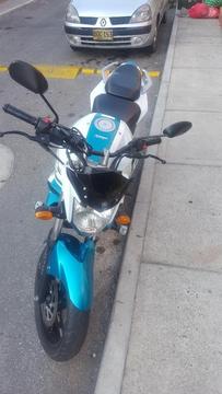 Vendo Moto Fzs Modelo 2017