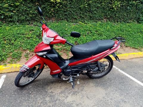 Vendo Moto Yamaha Cripton Modelo 2014