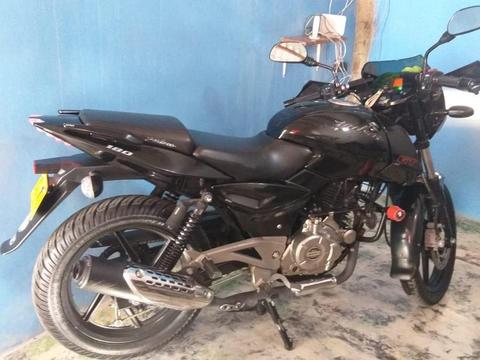 SE VENDE MOTO PULSAR 180 MODELO 2016