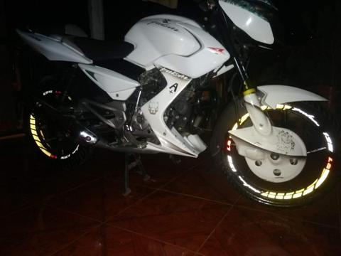 Pulsar 135 Ls