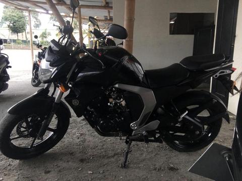 Moto Yamaha Fz 2016