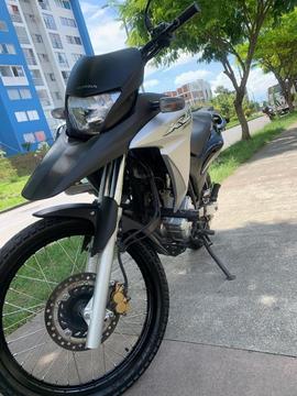 Se Vende Xre 300