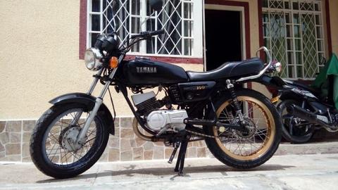 Se vende moto YAMAHA Rx 100