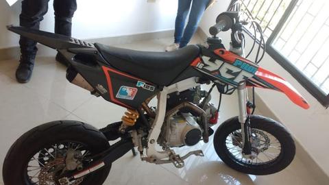 Se Vende Moto Ycf 125