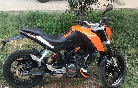 Duke 200 Ktm cambio o vendo