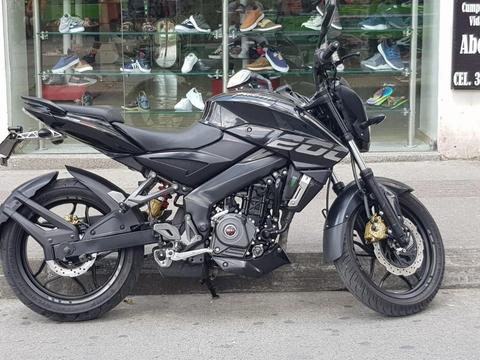 Vendo Hermosa Ns 200 Excelente Estado