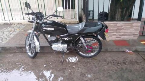 Motocicleta AX 100 2T