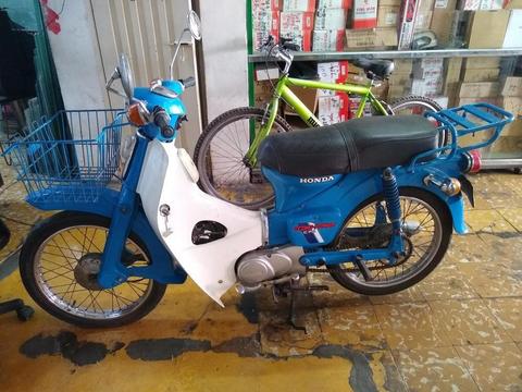 Honda C70 buen estado