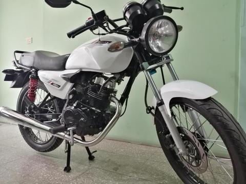 SE VENDE Moto AKT NKD 125 Modelo 2019 color BLANCO