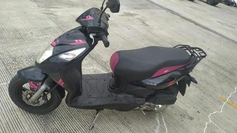 Vendo Linda Moto Akt Dinamik Modelo 2011