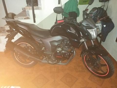 Se Vende Honda Invicta 2017