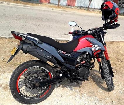 Vendo Moto Akt Ttx125 Excelente Estado