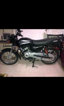 Se Vende Moto con Tarjeta de Propiedad