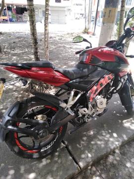 Vendo Ns 200 en Buen Estado Papeles Al