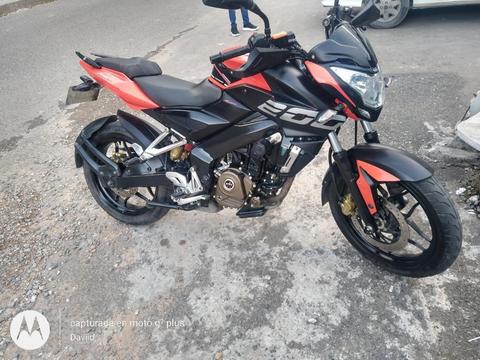 Pulsar Ns 200